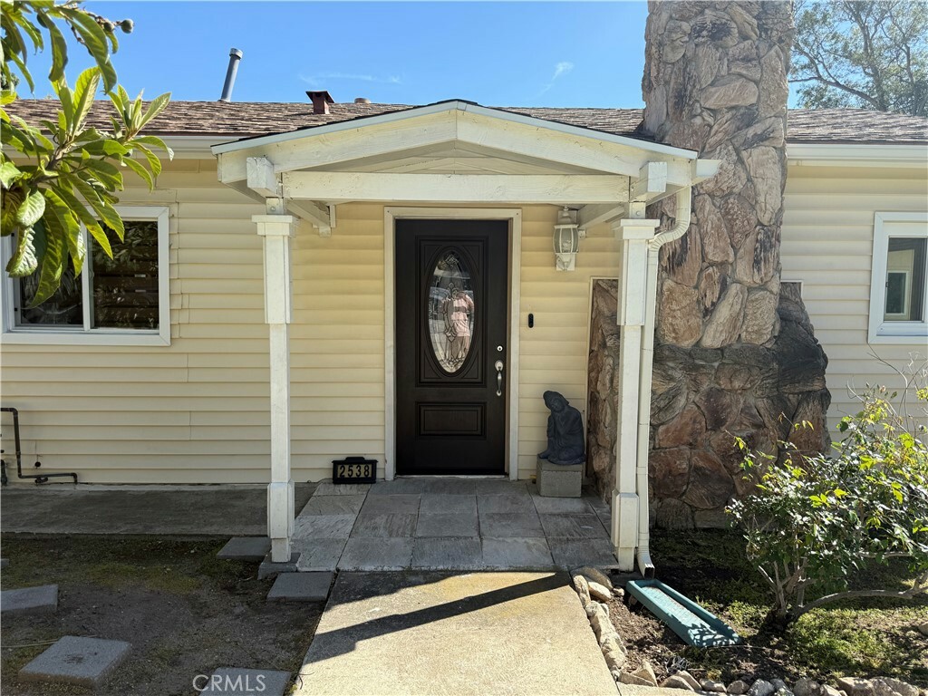 Property Photo: 2538 Fairmount Avenue CA 91214