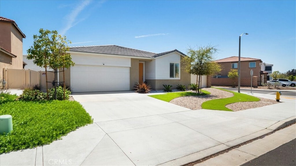 Property Photo: 15630 Raptor Road CA 92551