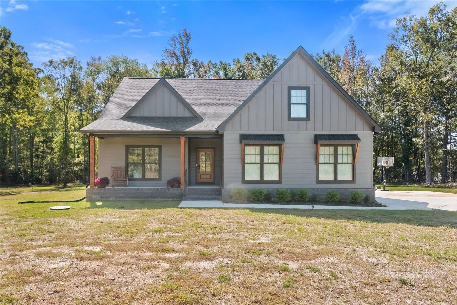 Property Photo:  1689 Old Shelbyville Hwy  TN 37388 