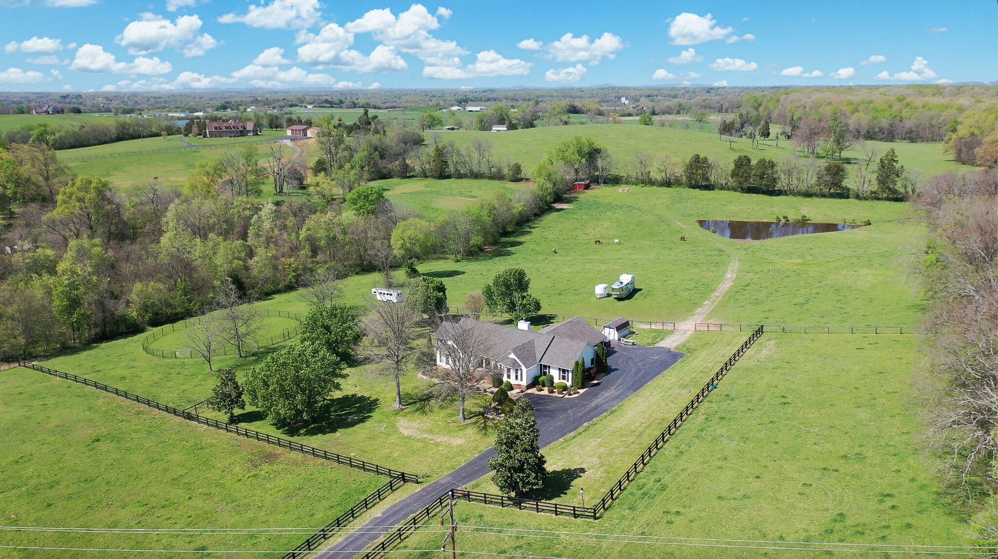 Property Photo: 349 Naron Rd TN 37160
