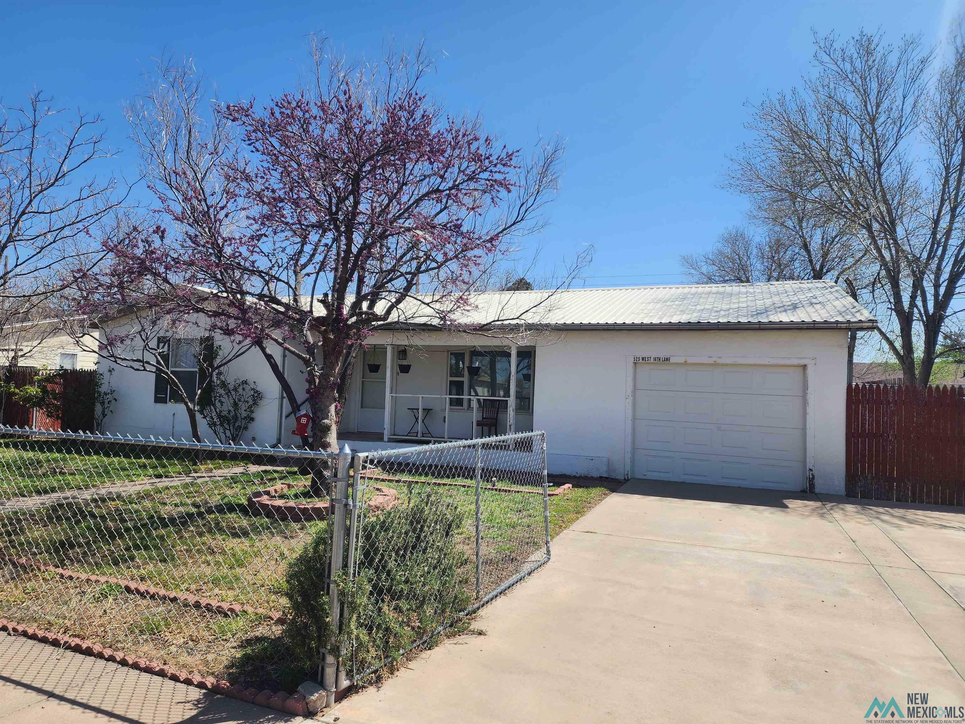 Property Photo: 525 W. 16th Lane NM 88130