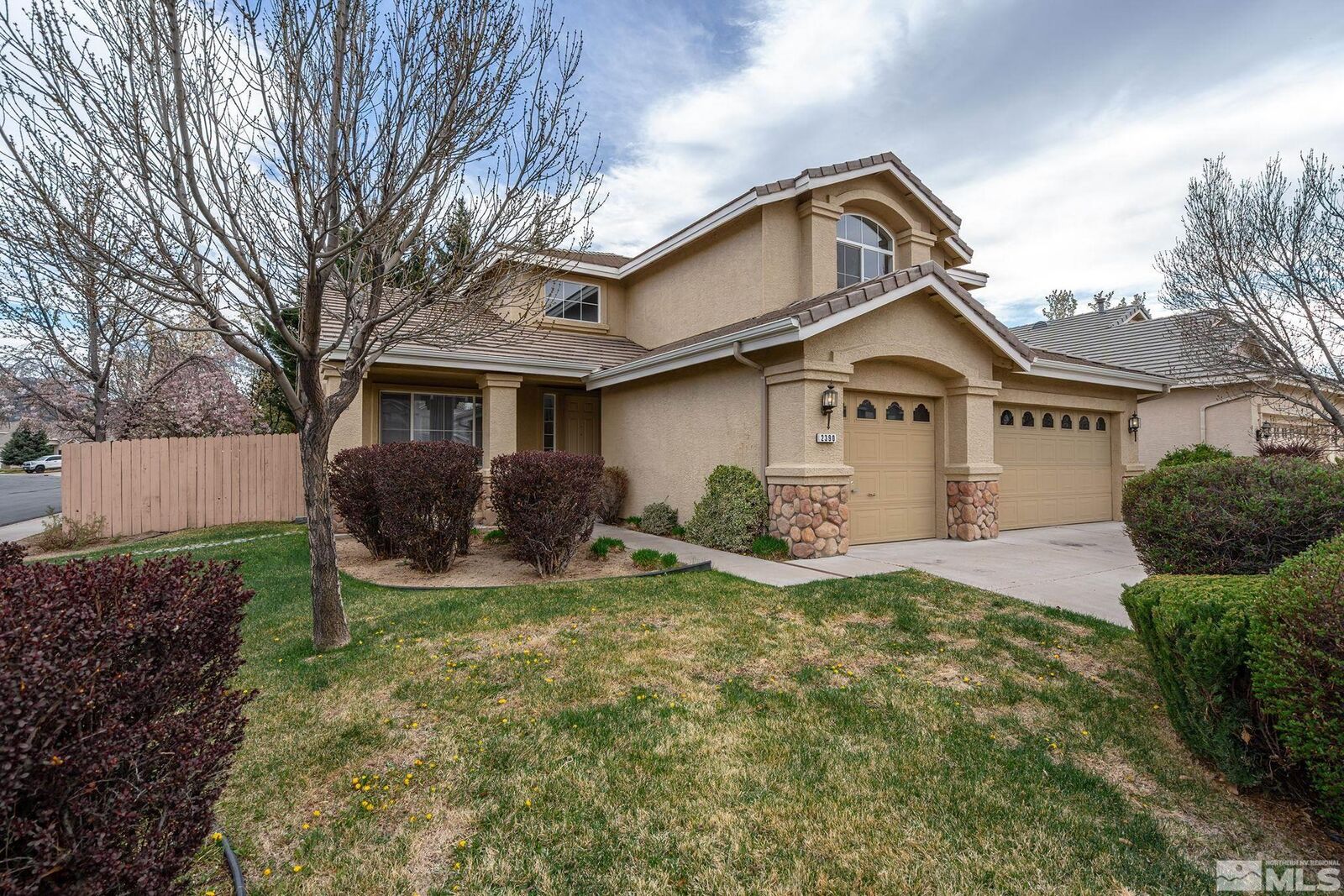 Property Photo: 2390 Lincoln Meadows Drive NV 89521