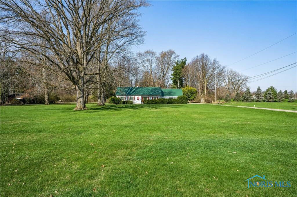 Property Photo:  2435 Fostoria Road  OH 44830 