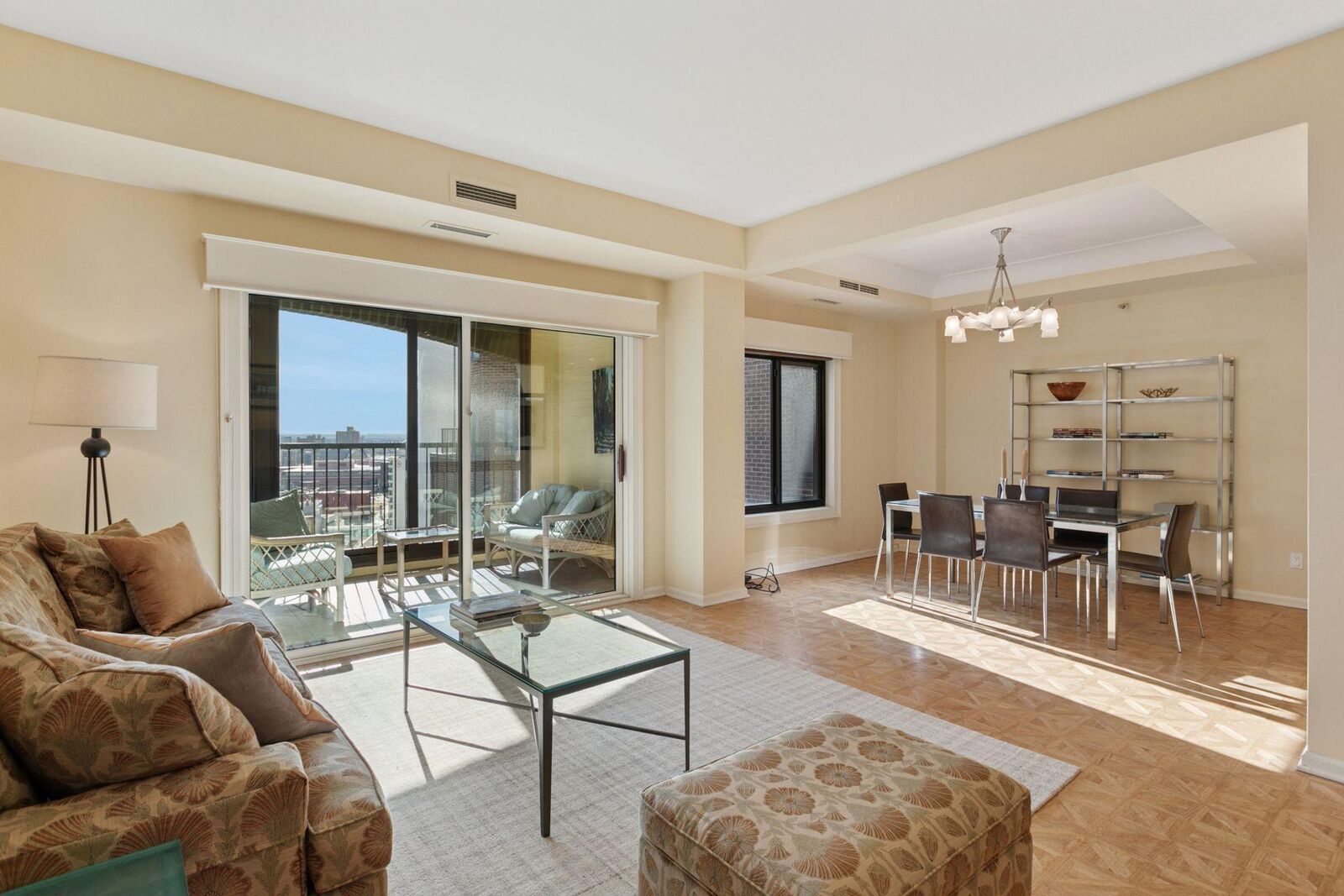 Property Photo: 1235 Yale Place 1505 MN 55403