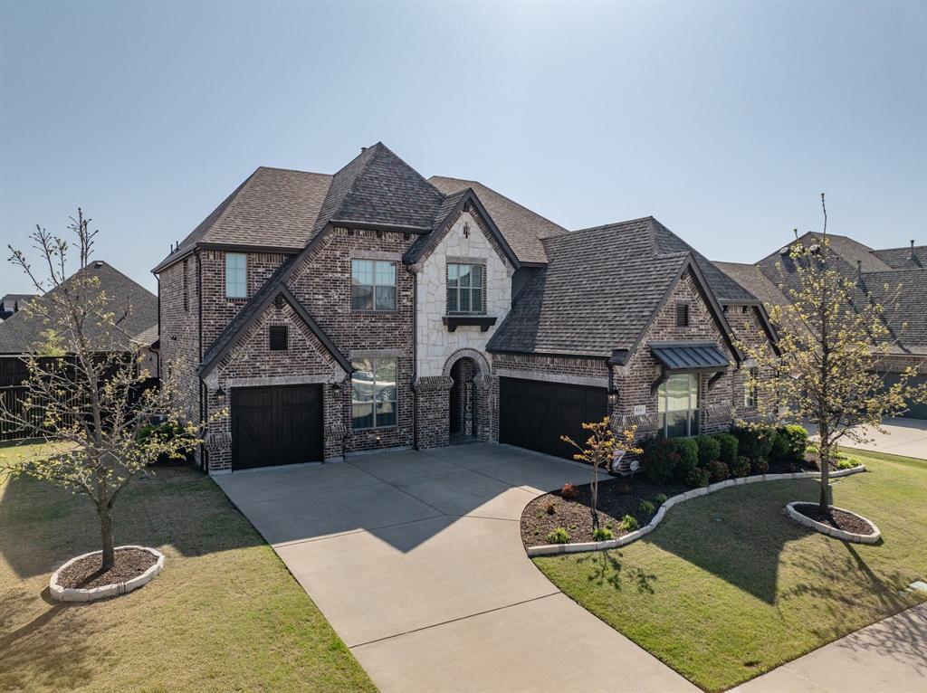 Property Photo: 816 Lazy Brooke Drive TX 75087