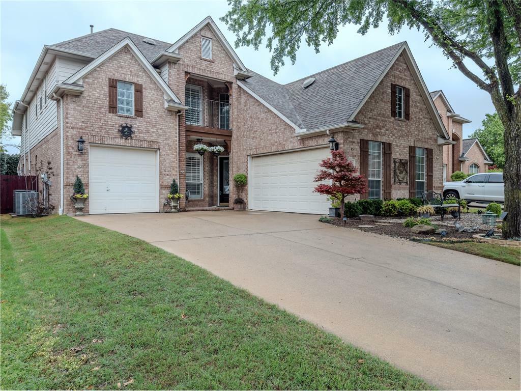 Property Photo: 528 Arcadia Drive TX 76248