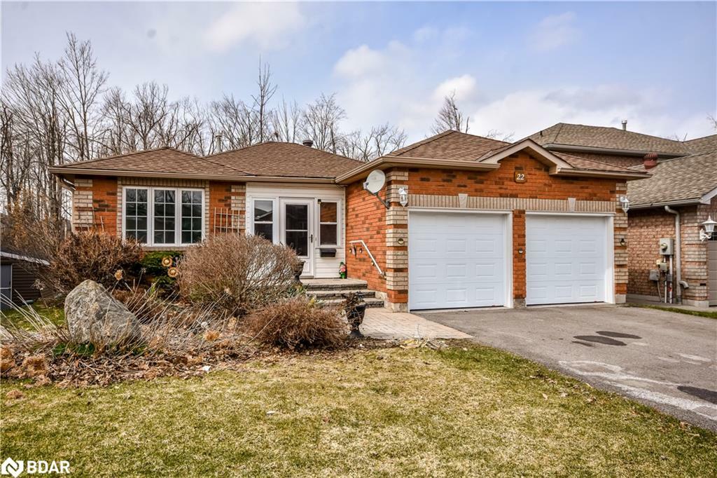 Property Photo: 22 Osprey Ridge Road ON L4M 6P2