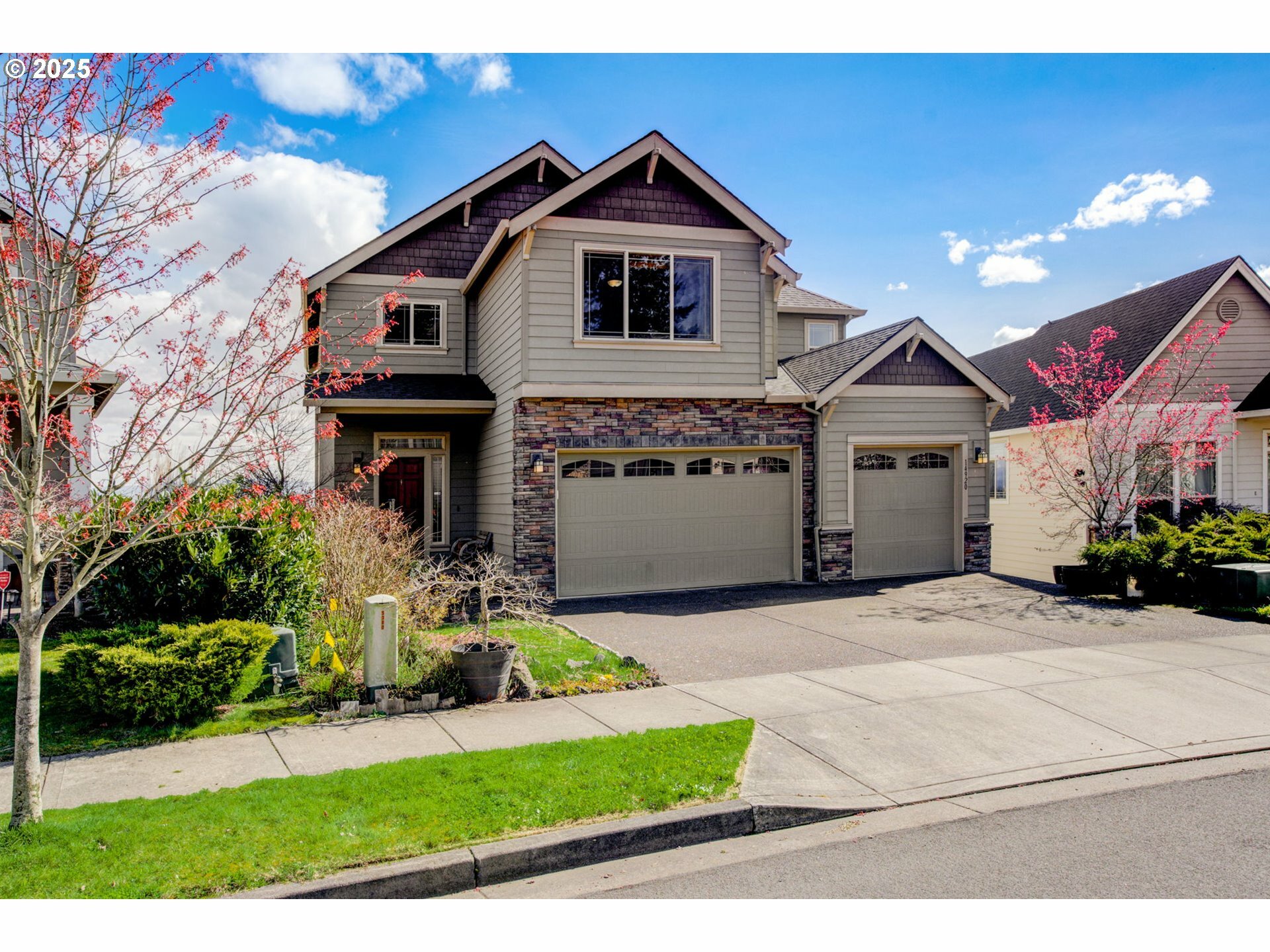 Property Photo: 14920 SE Page Park Ct OR 97086