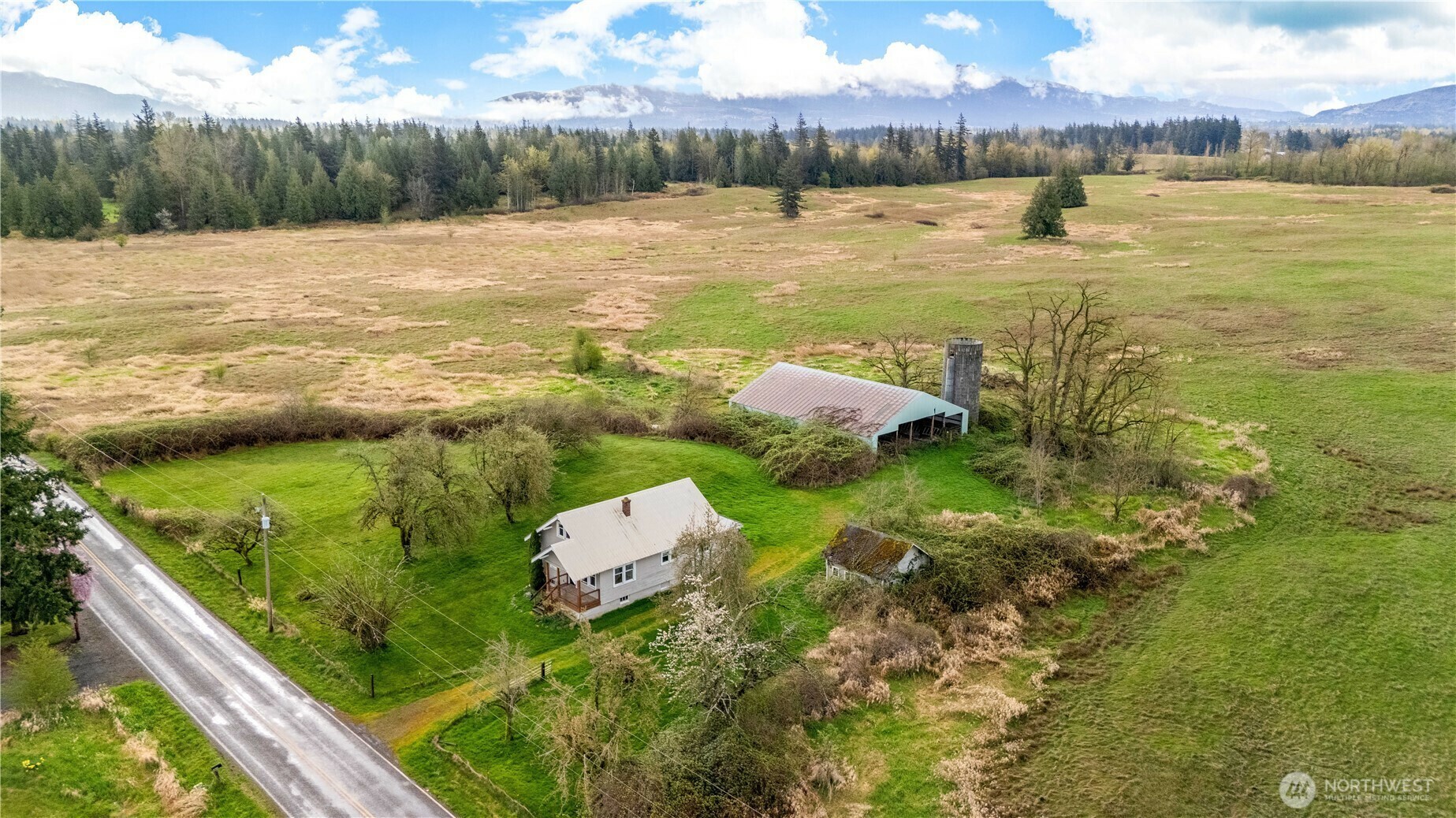 Property Photo: 1817 Central Road WA 98247