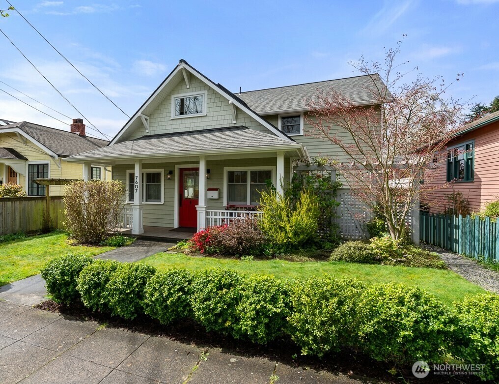 7607  Latona Avenue NE  Seattle WA 98115 photo