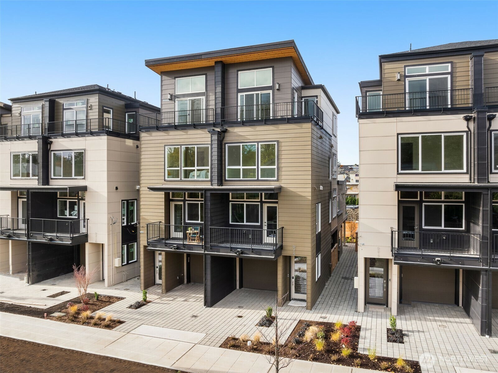 Property Photo: 9211 D Densmore Avenue N WA 98103
