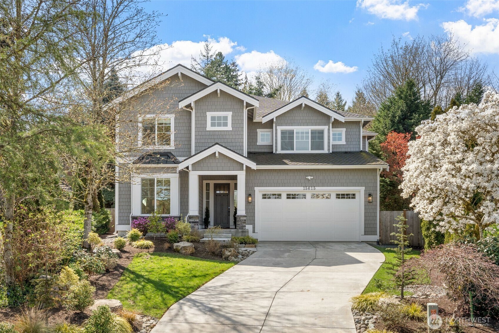 Property Photo: 15615 SE 45th Place WA 98006