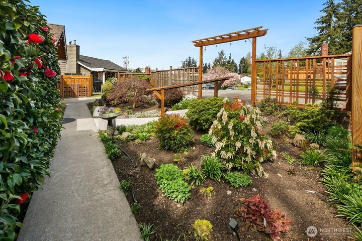 Property Photo: 15309 Stone Avenue N WA 98133