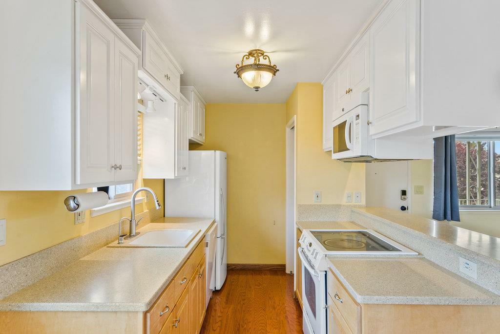 Property Photo: 1455 45th Avenue 4 CA 95010