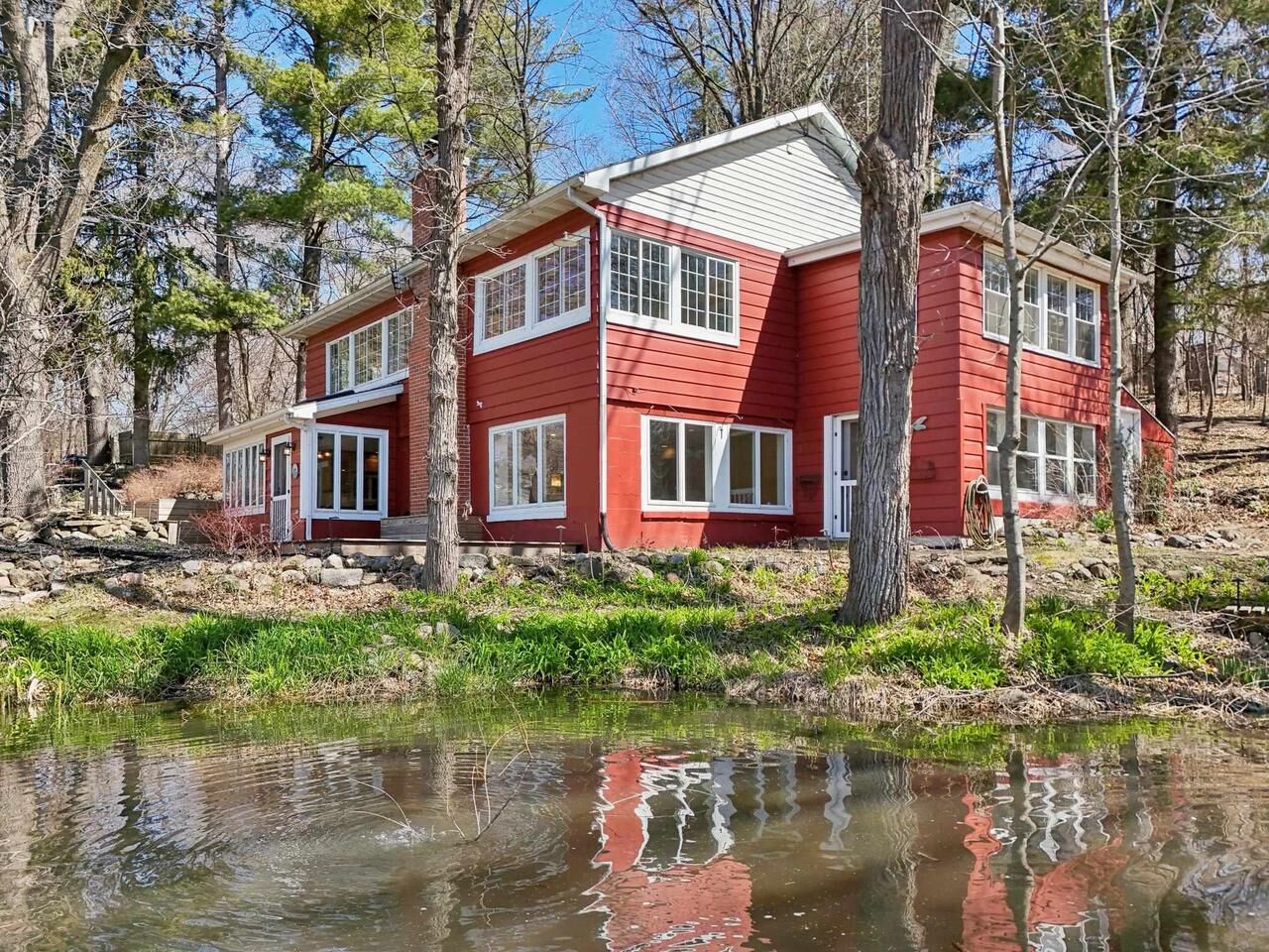 Property Photo:  149 Oakwood Avenue  WI 53534 