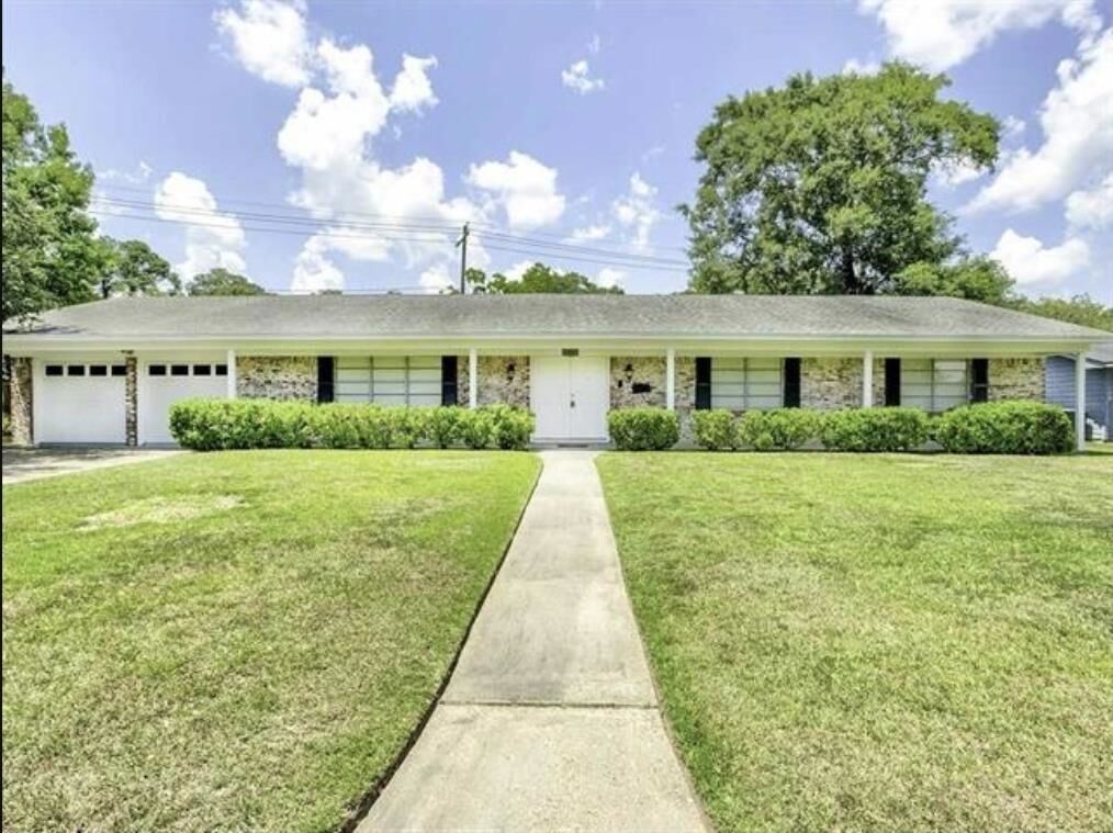 Property Photo:  5390 Swallow Drive  TX 77707 