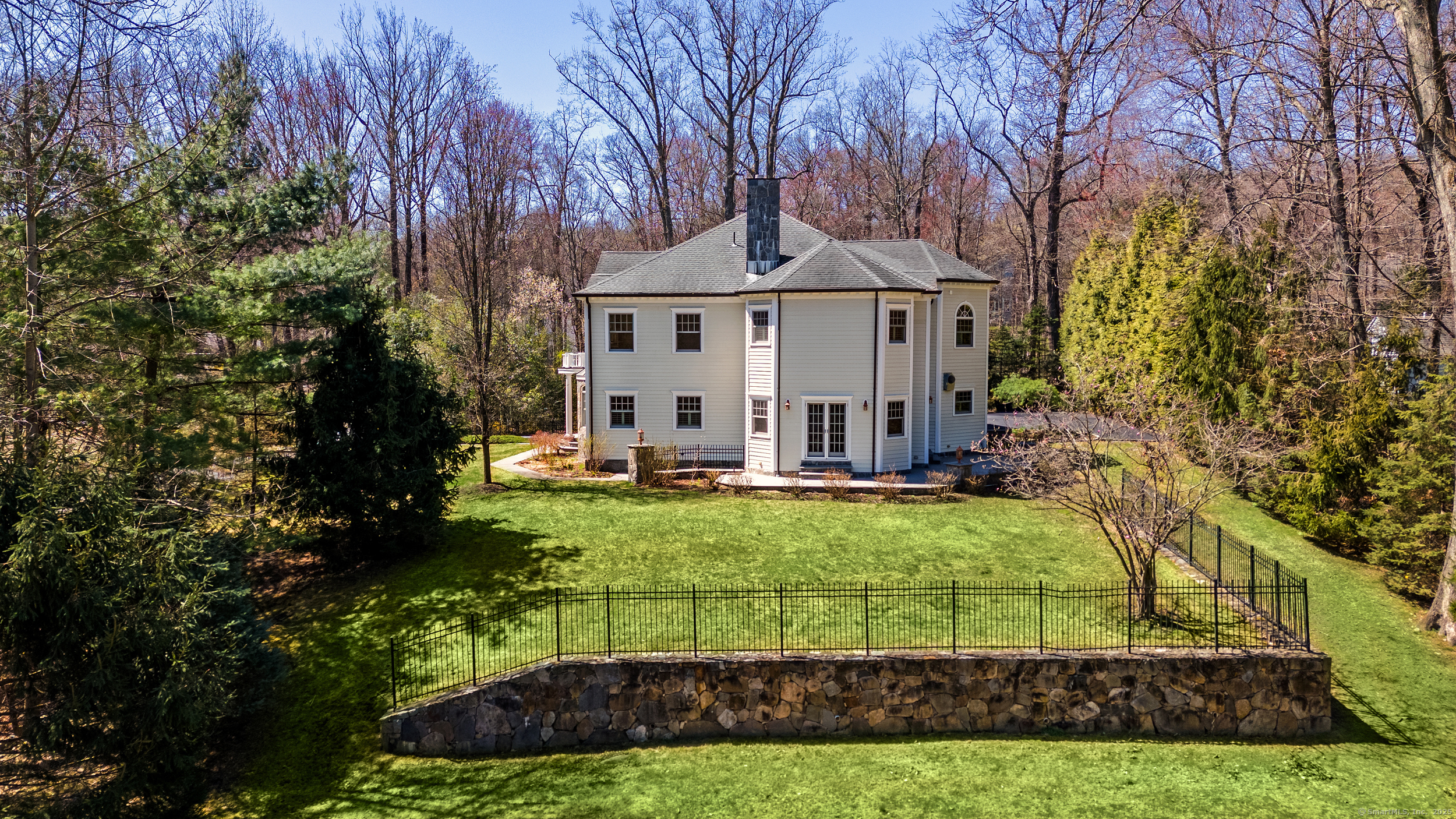 Property Photo: 139 Jelliff Mill Road CT 06840