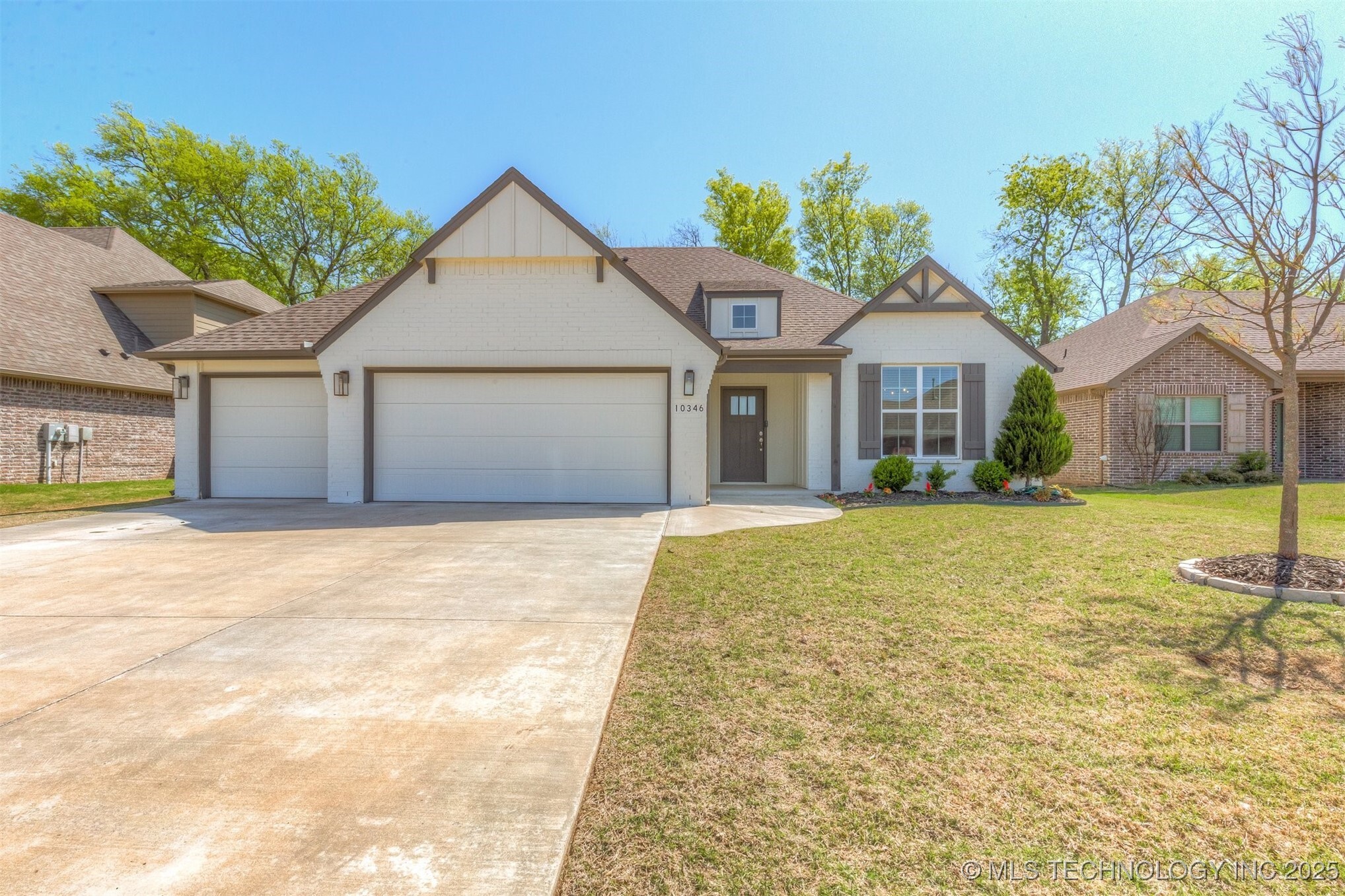 Property Photo: 10346 S 233rd OK 74014