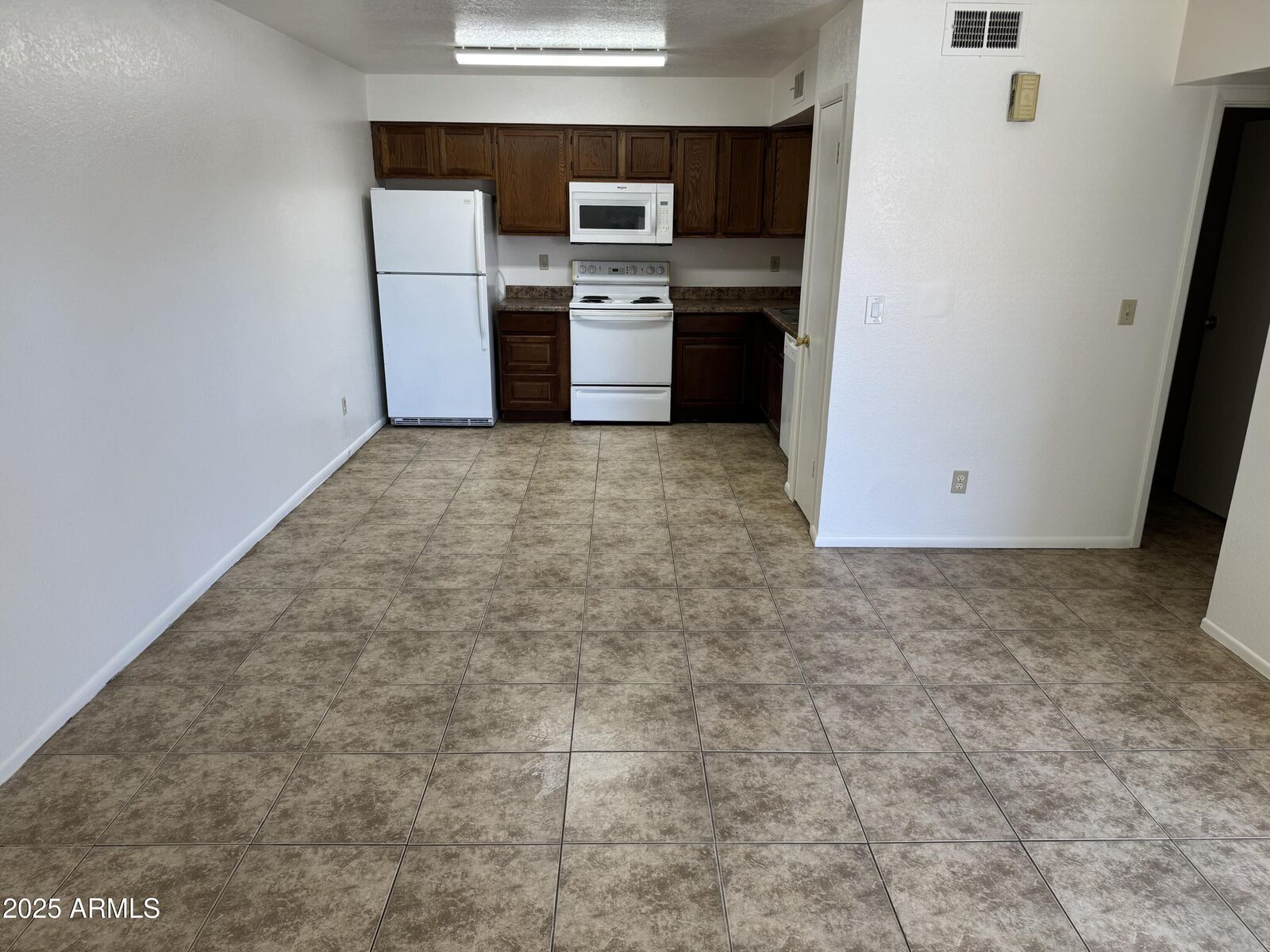 Property Photo:  6148 E Greenway Street 3  AZ 85205 
