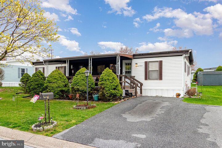 87 Meadow Run Place  Harrisburg PA 17112 photo