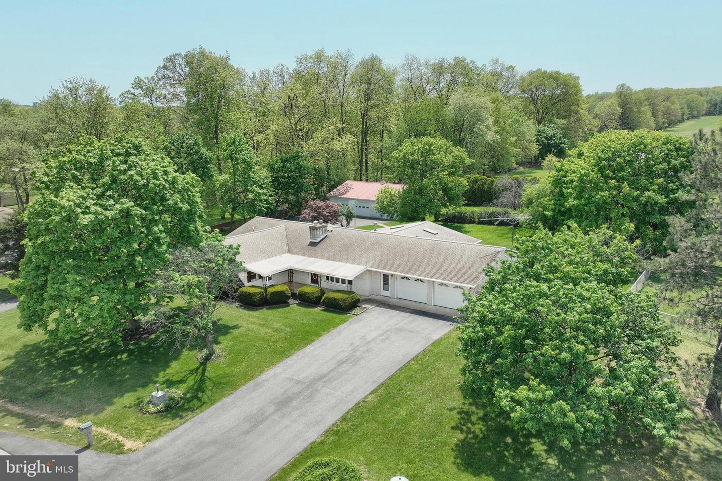 Property Photo: 6 Summer Drive PA 17325