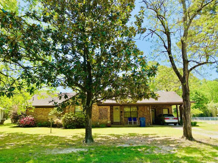 817 Waco St  Camden AR 71701 photo