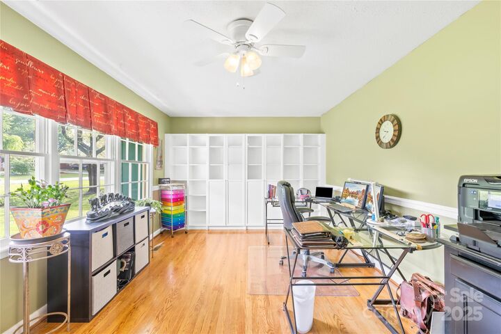 Property Photo:  1204 Meadowood Drive  NC 28150 