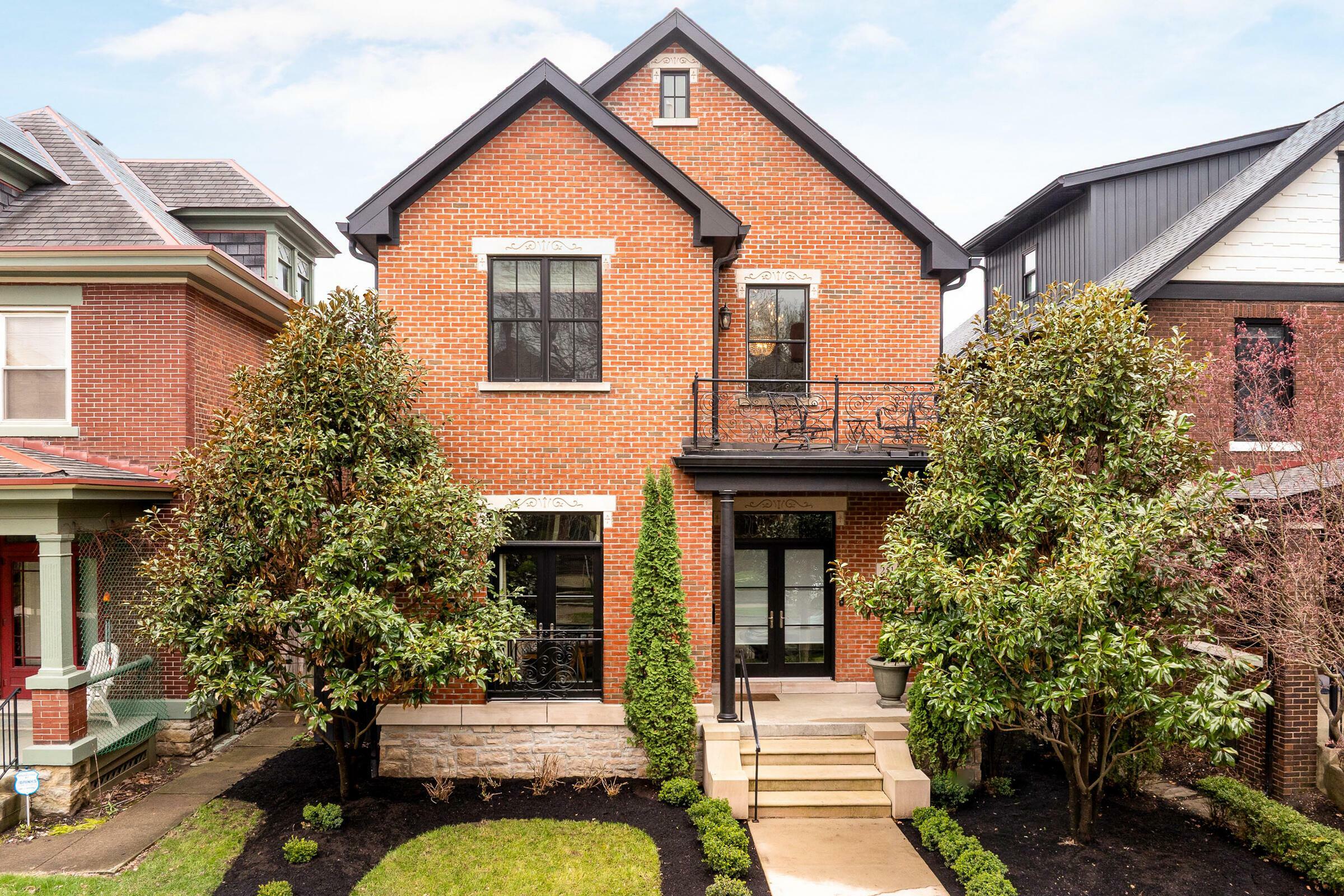 251 E Deshler Avenue  Columbus OH 43206 photo