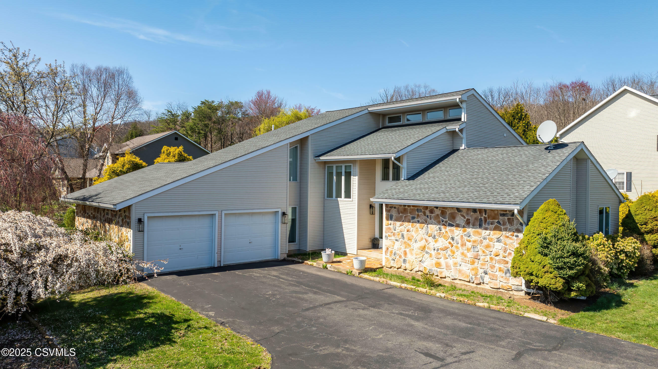 Property Photo: 87 Lindsey Avenue PA 17821