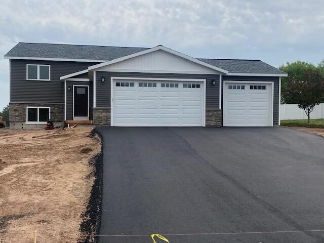 Property Photo:  1403 Ellen Court  WI 54452 