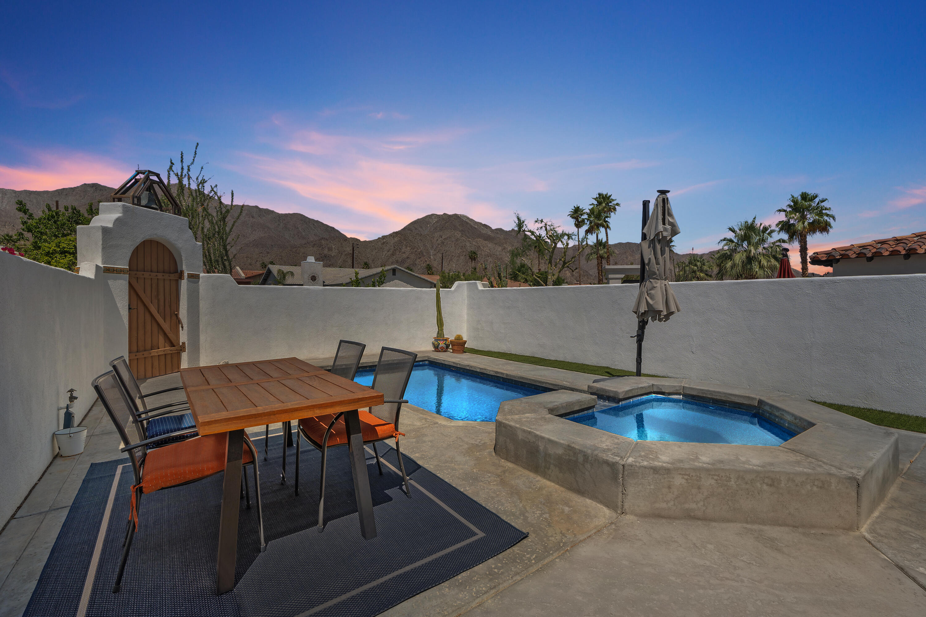 Property Photo: 54860 Avenida Rubio CA 92253
