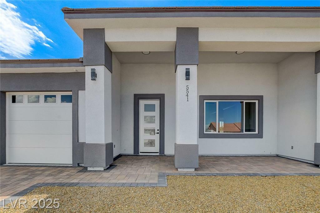 Property Photo: 2110 South Manzanita Drive NV 89048