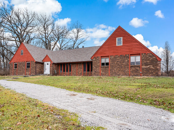 Property Photo: 12548 Parrish Avenue IN 46303