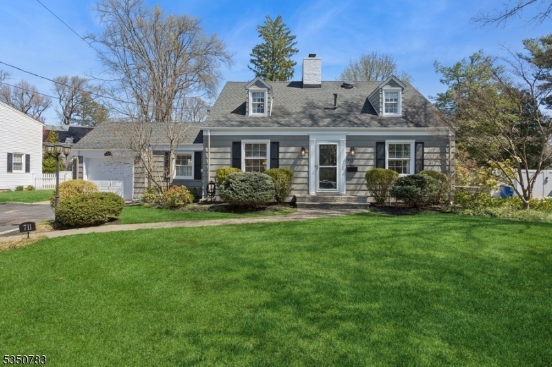 Property Photo: 711 Lamberts Mill Rd NJ 07076