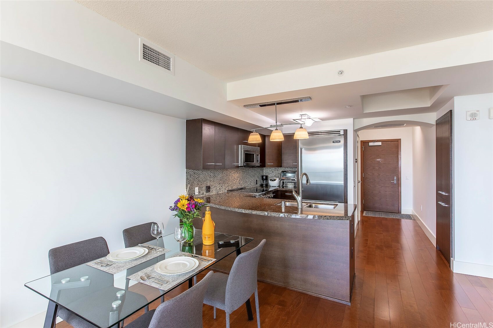 Property Photo: 1837 Kalakaua Avenue 1902 HI 96815