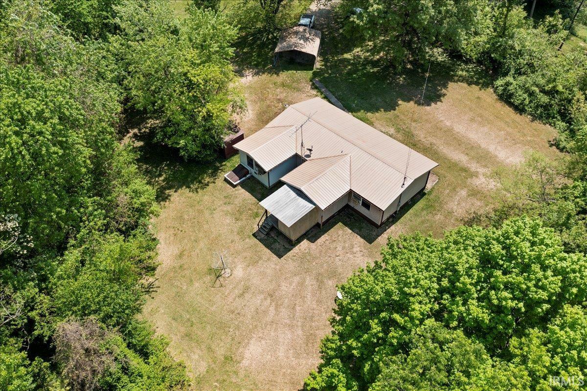 Property Photo: 212 E Third Street IN 47640