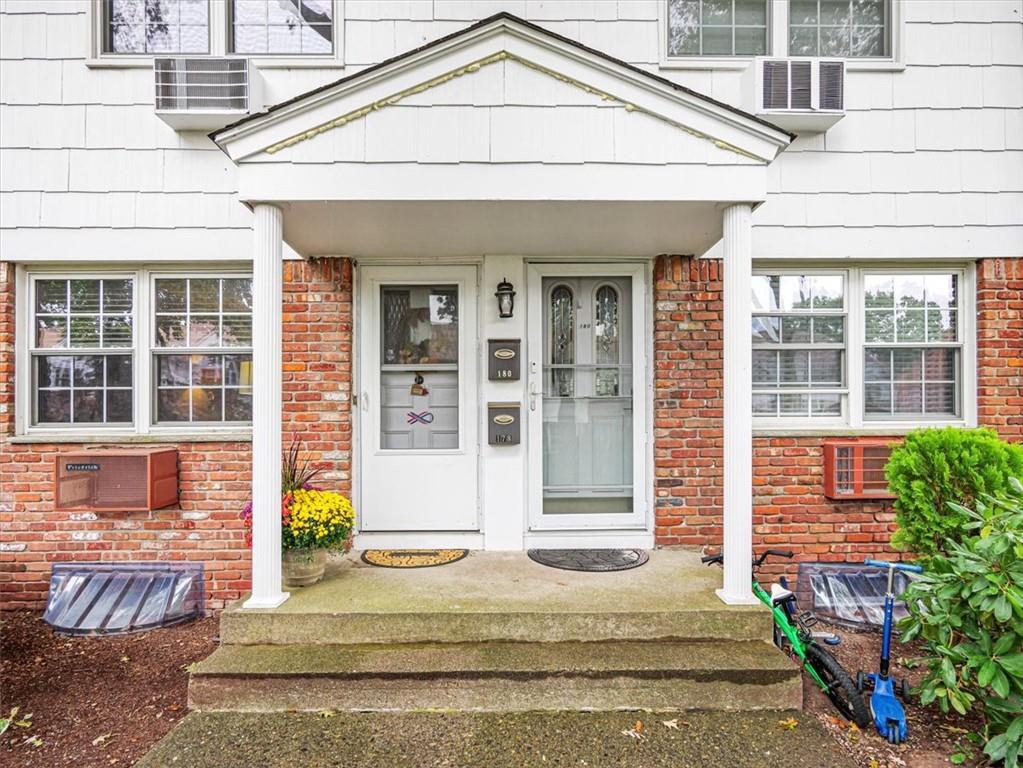 Property Photo:  178 Parkside Drive 178  NY 10901 