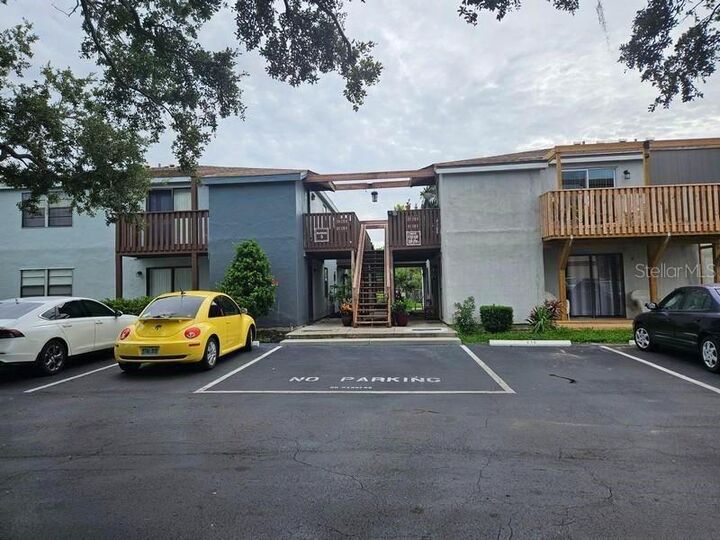 Property Photo: 5026 Water Oak Drive 220 FL 34207