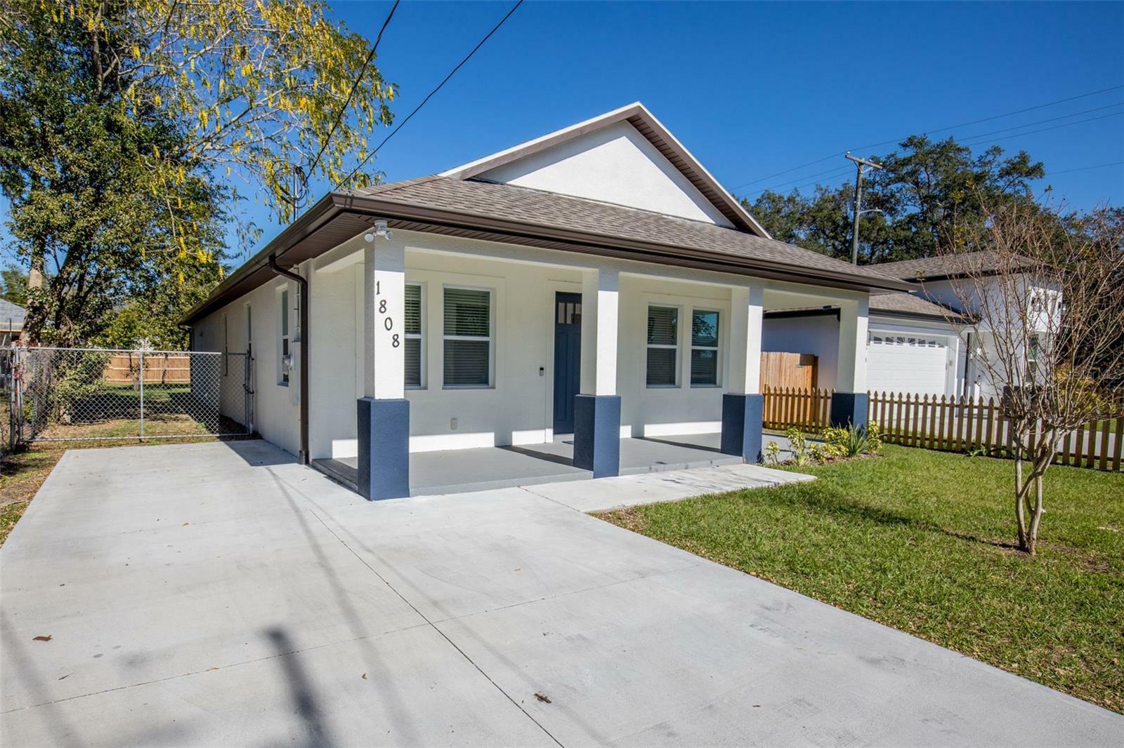 Property Photo: 1808 E Comanche Avenue FL 33610