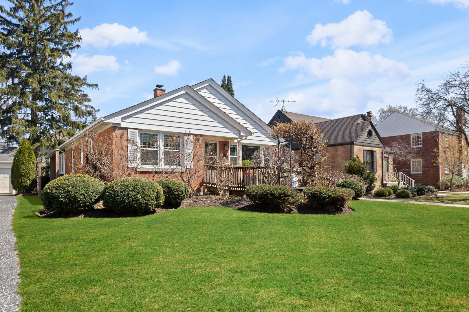 537 S Ashland Avenue  La Grange IL 60525 photo