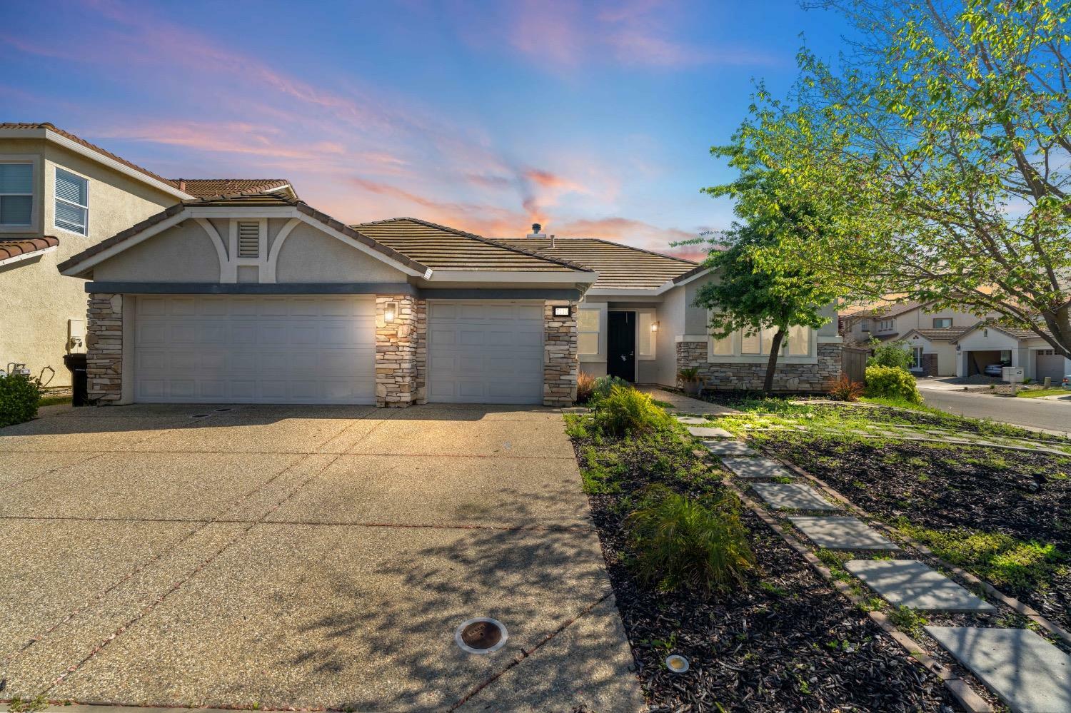 Property Photo: 7110 Gladwin Way CA 95757