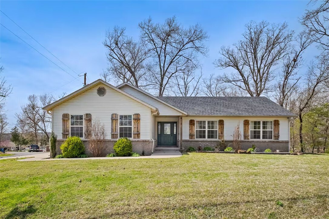 Property Photo:  2 Haverigg Lane  AR 72714 