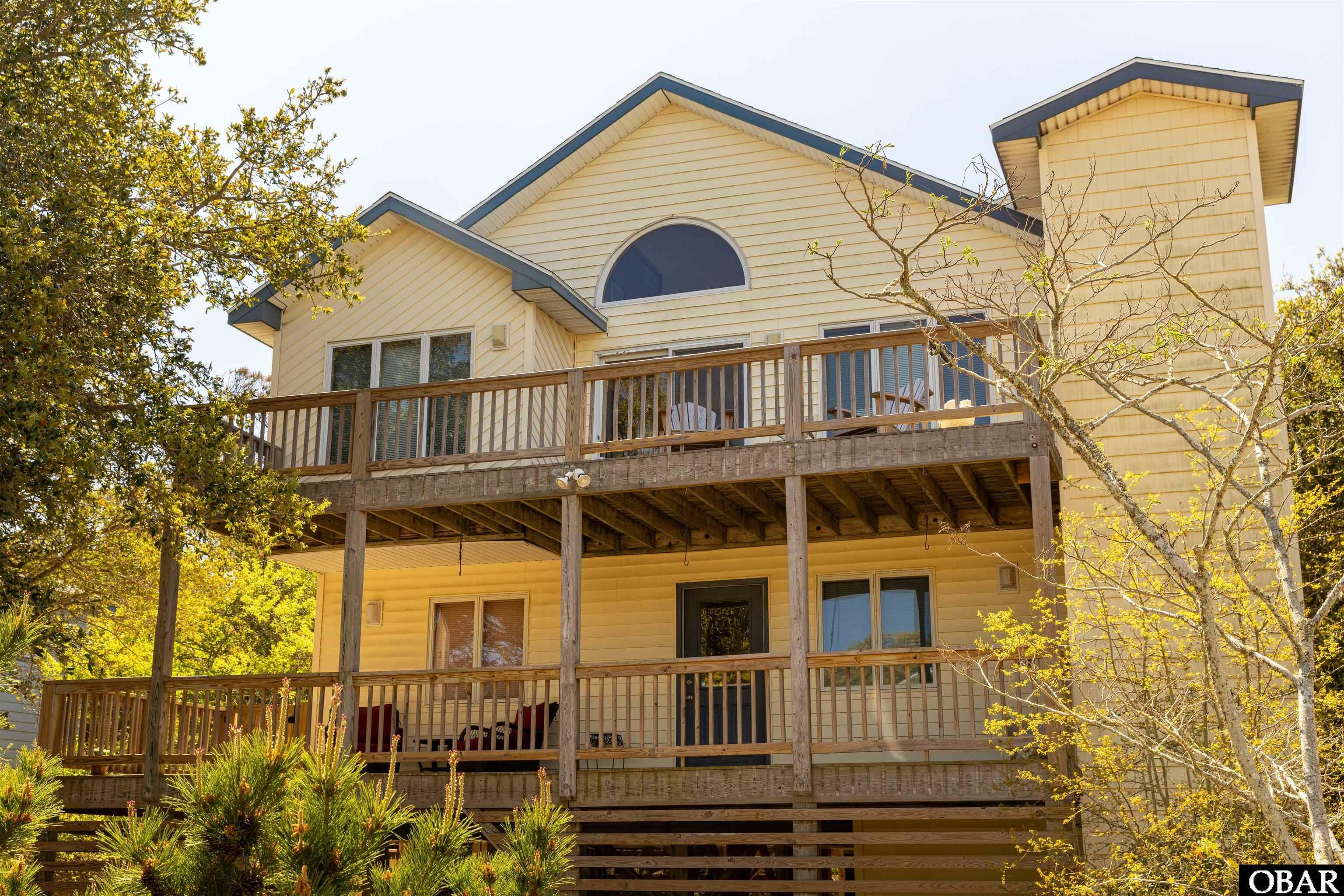 Property Photo: 109 Seabreeze Drive NC 27949-4506