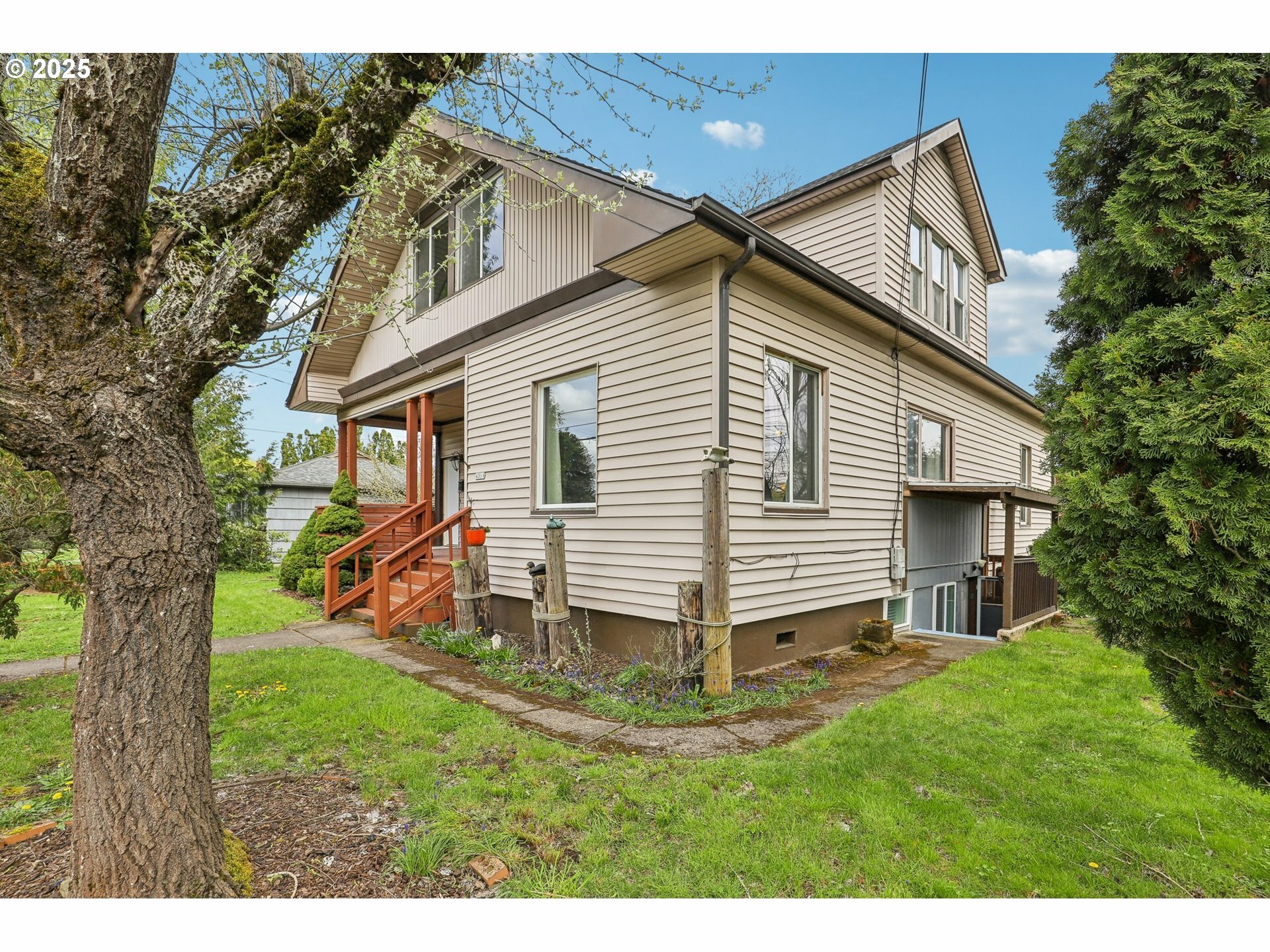 Property Photo: 4314 SE 72nd Ave OR 97206