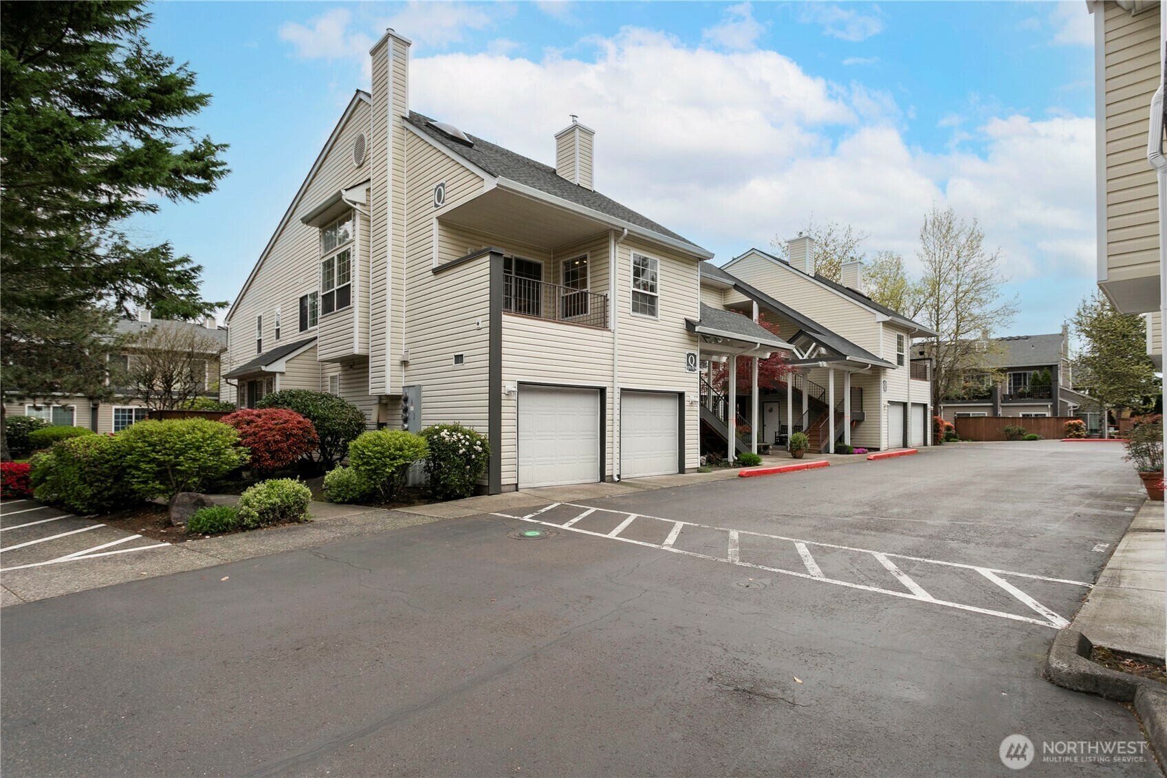 Property Photo: 13210 SE 7th Street Q78 WA 98683