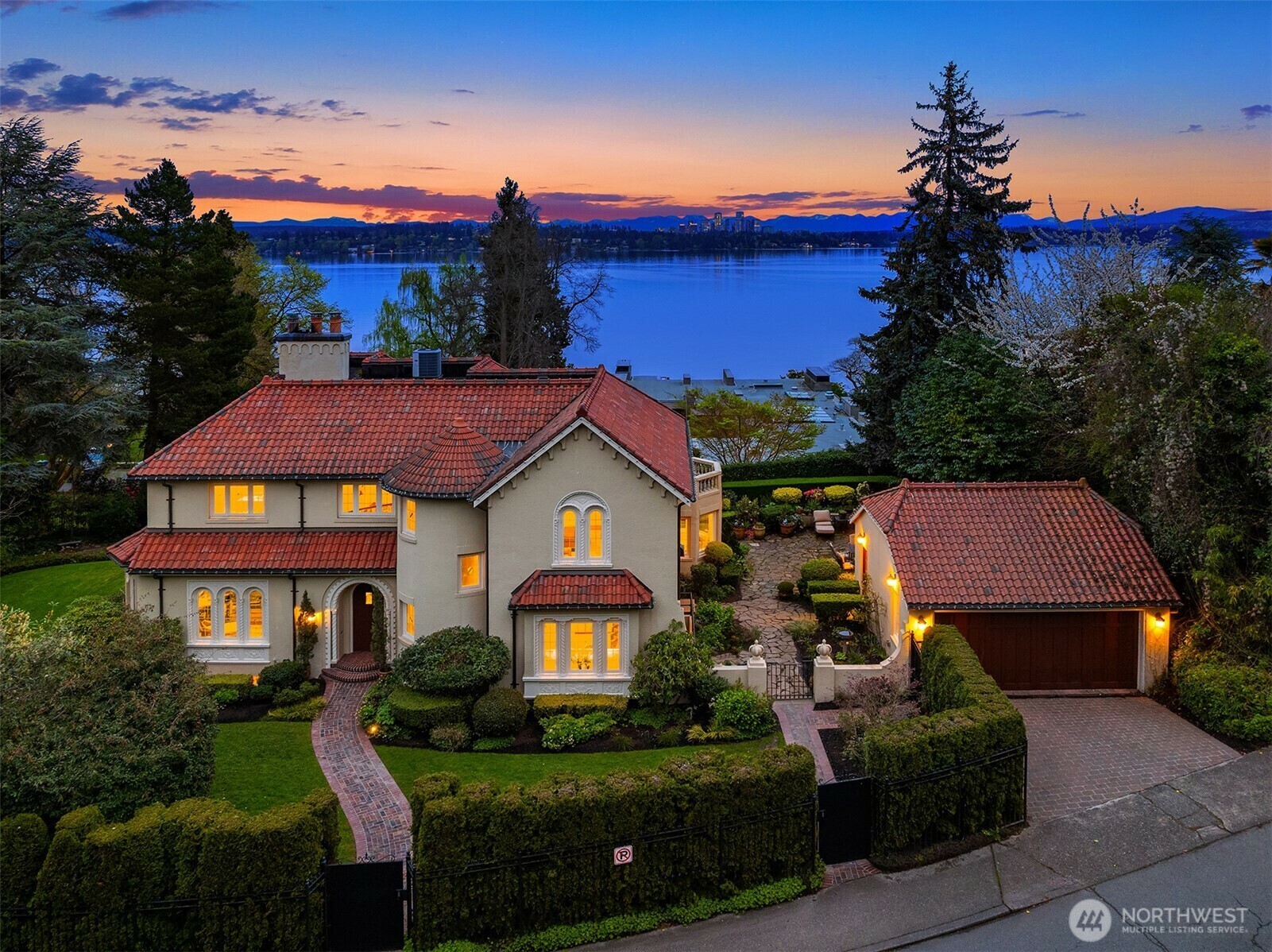 Property Photo: 180 Lake Washington Boulevard E WA 98112