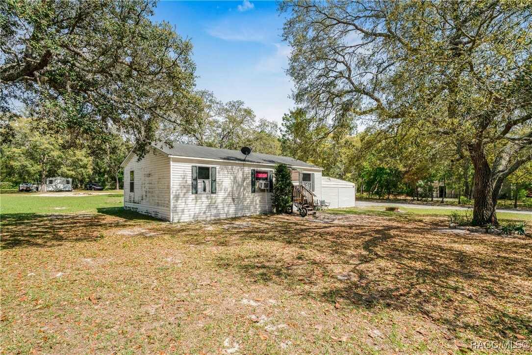 Property Photo: 5163 S Memorial Drive FL 34446