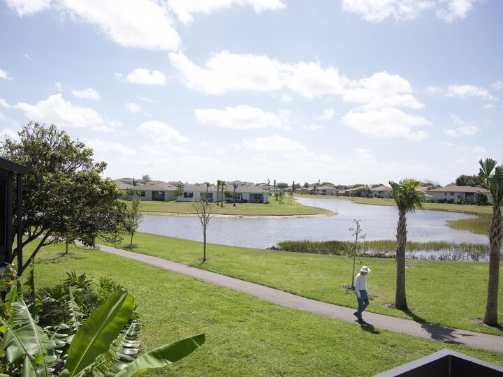 Property Photo:  13817 Royal Palm Court B  FL 33484 