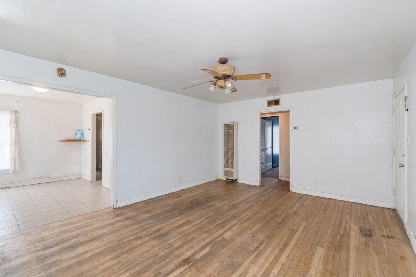 Property Photo: 1645 West Fountain Way CA 93705