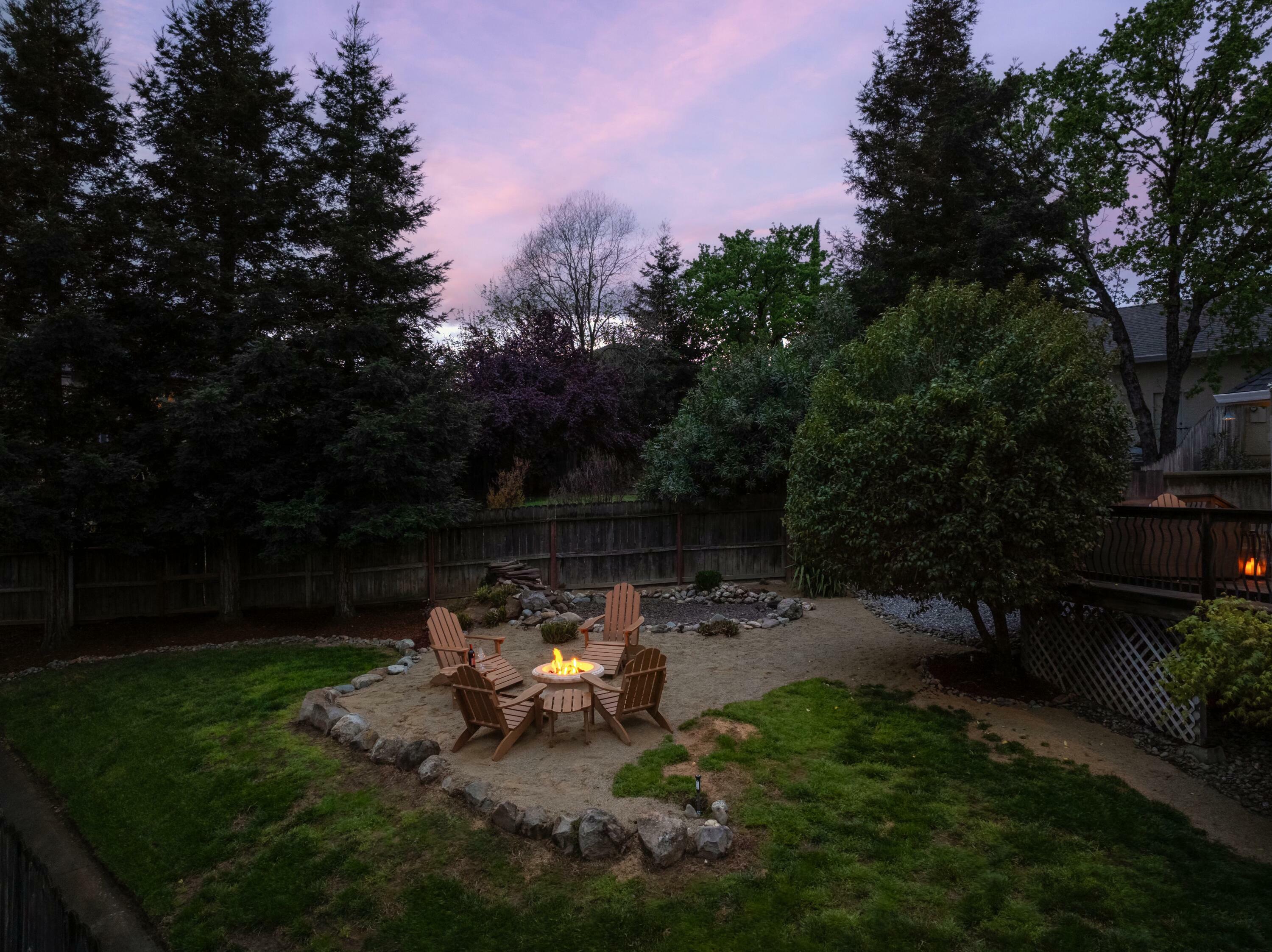Property Photo: 1025 Edgewater Court CA 96003